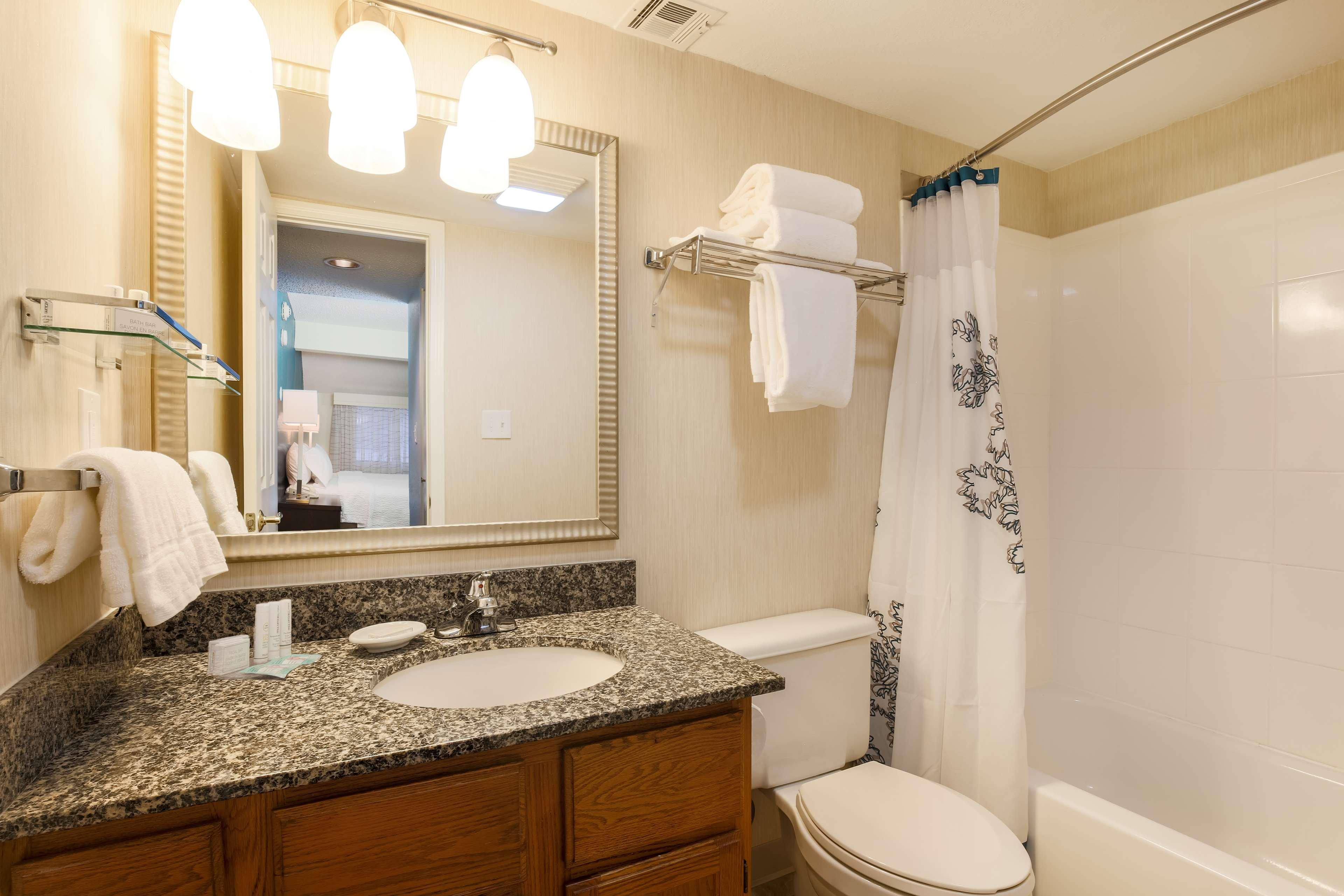 Hawthorn Suites By Wyndham Tinton Falls Eksteriør billede